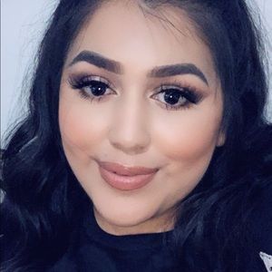 Meet your Posher, Bethzy